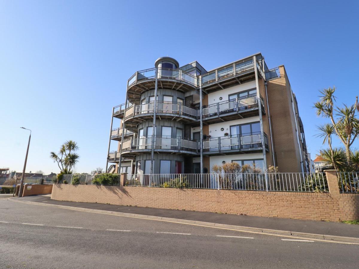 Flat 19 By The Beach Harwich Esterno foto