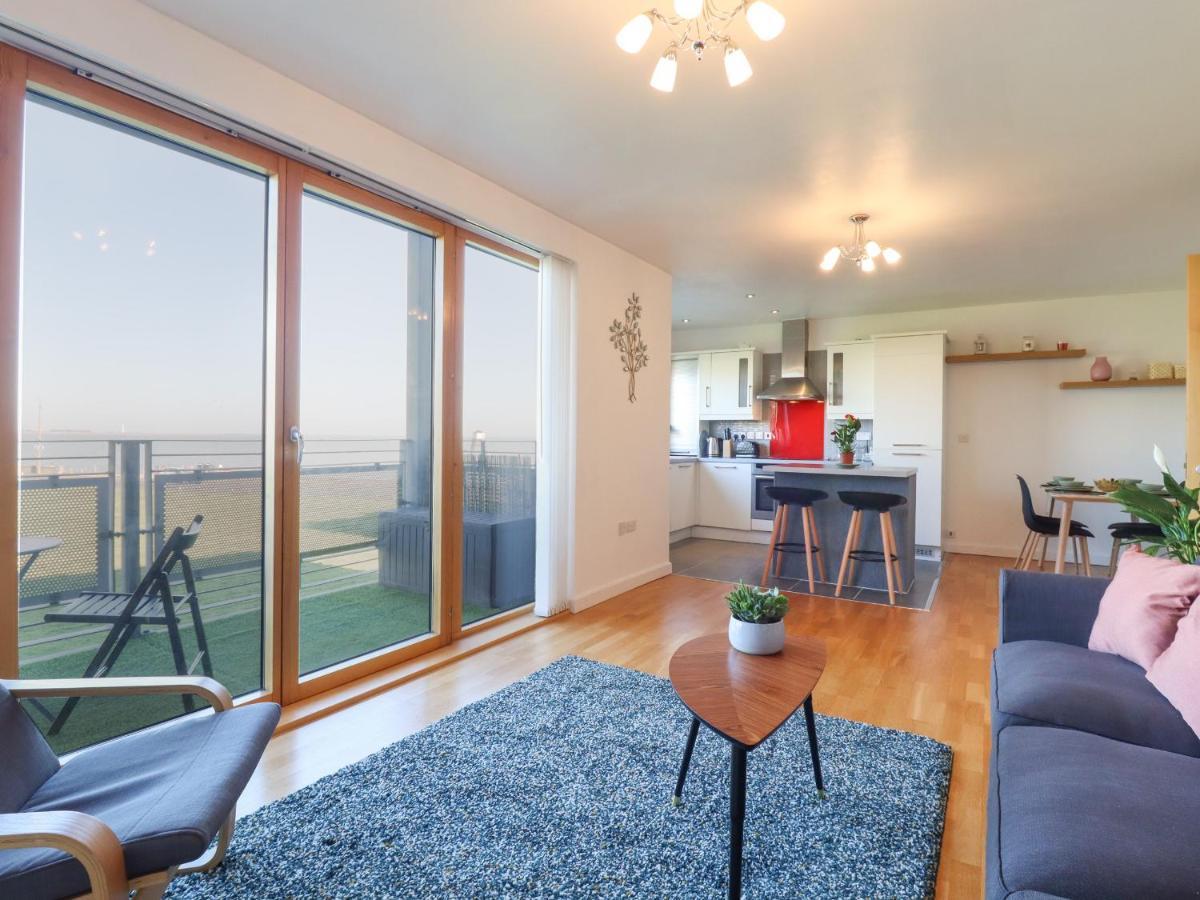 Flat 19 By The Beach Harwich Esterno foto